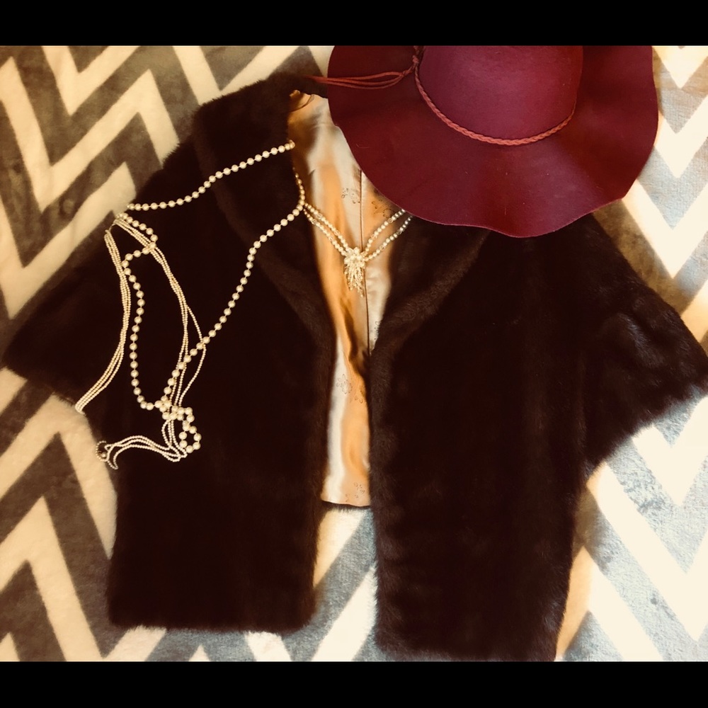 Fake fur shawl 1920s